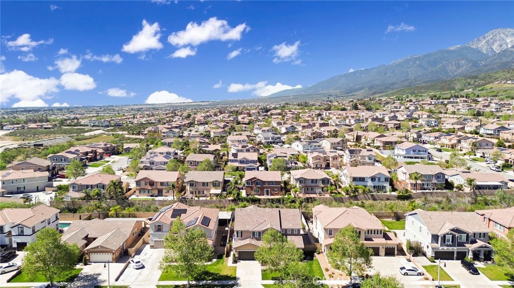 5042 Glenwood Avenue