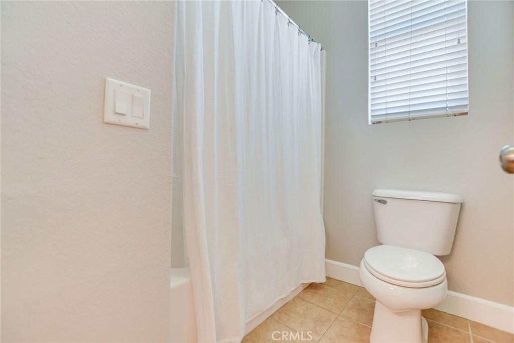 5042 Glenwood Avenue