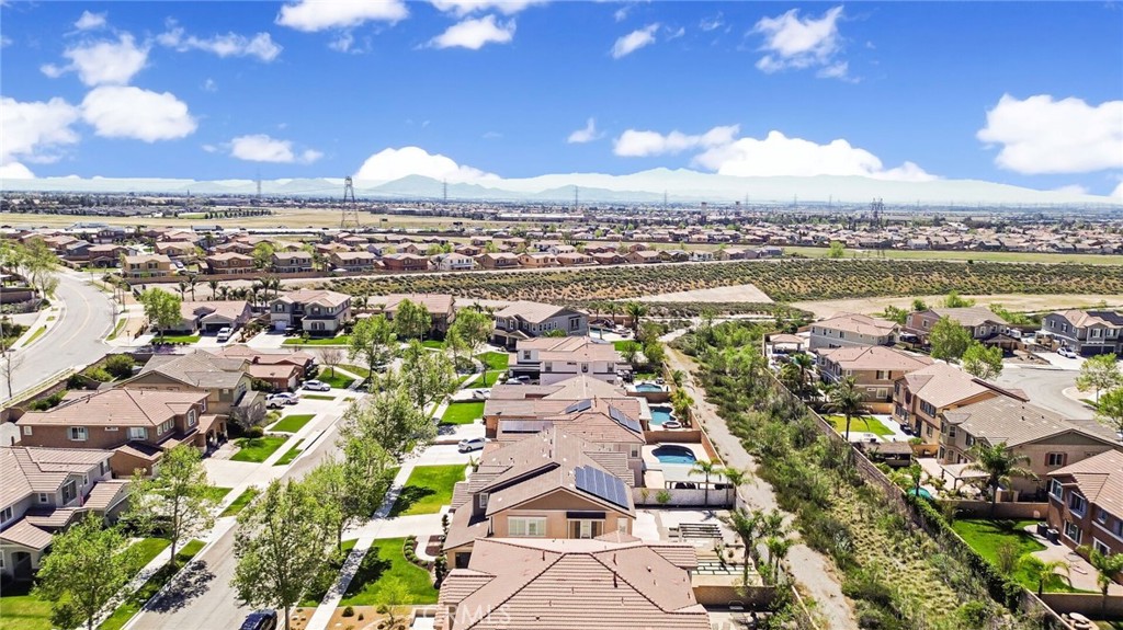 5042 Glenwood Avenue