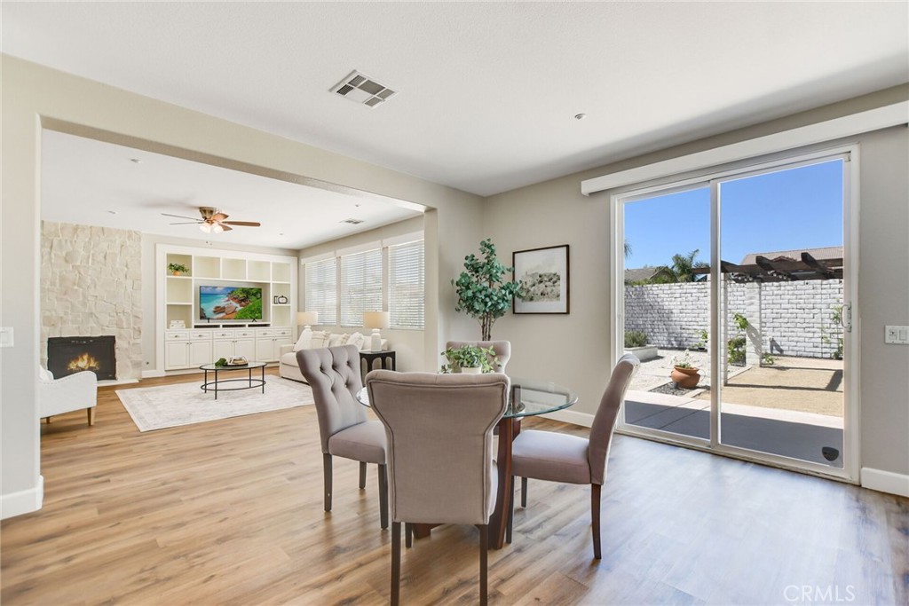 5042 Glenwood Avenue