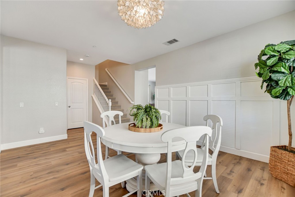 5042 Glenwood Avenue