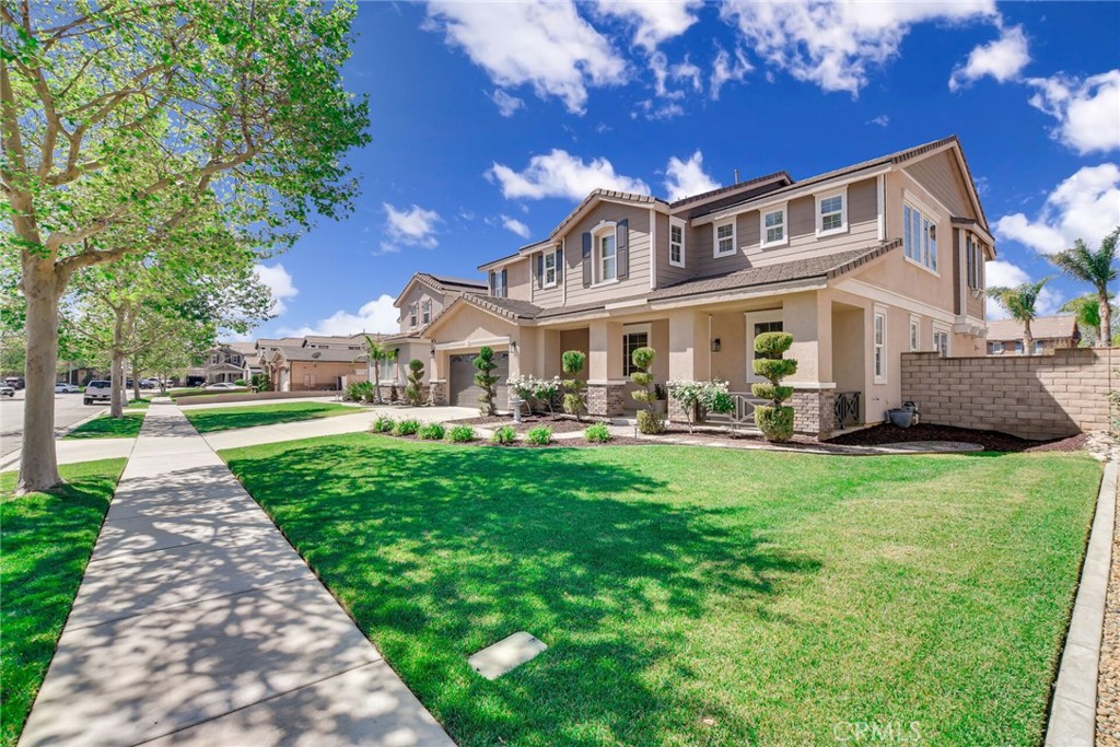 5042 Glenwood Avenue