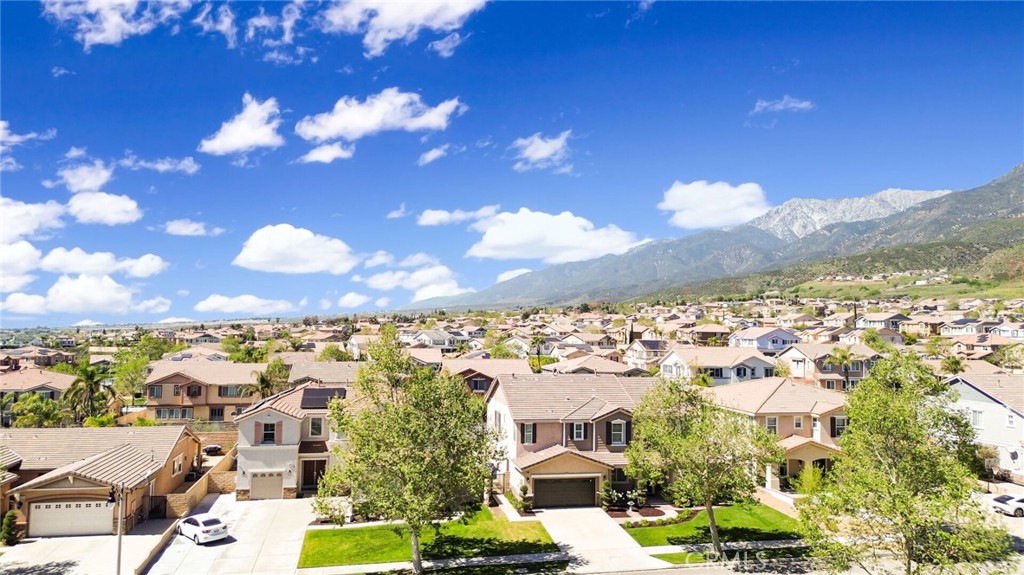 5042 Glenwood Avenue