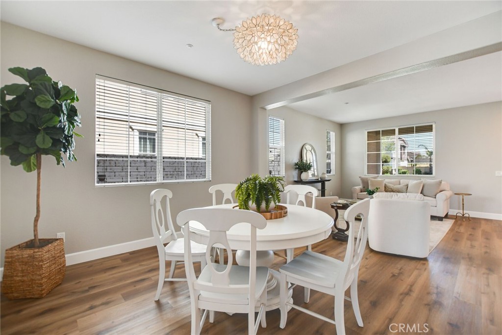 5042 Glenwood Avenue