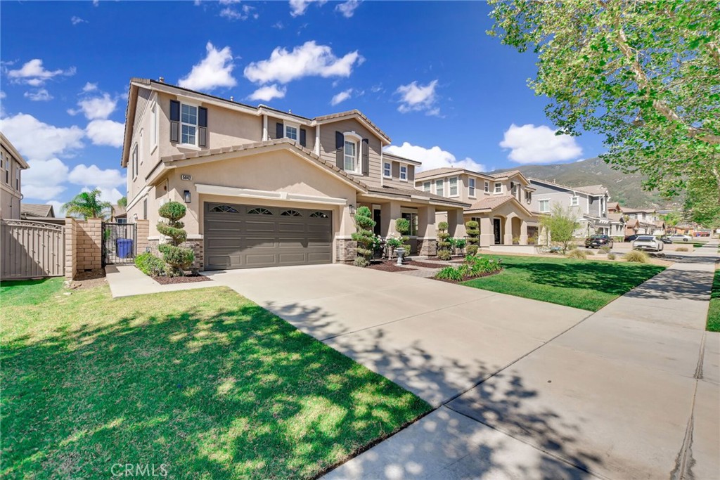 5042 Glenwood Avenue