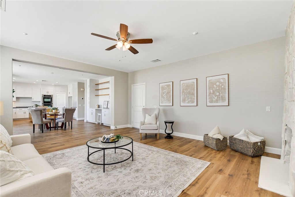 5042 Glenwood Avenue