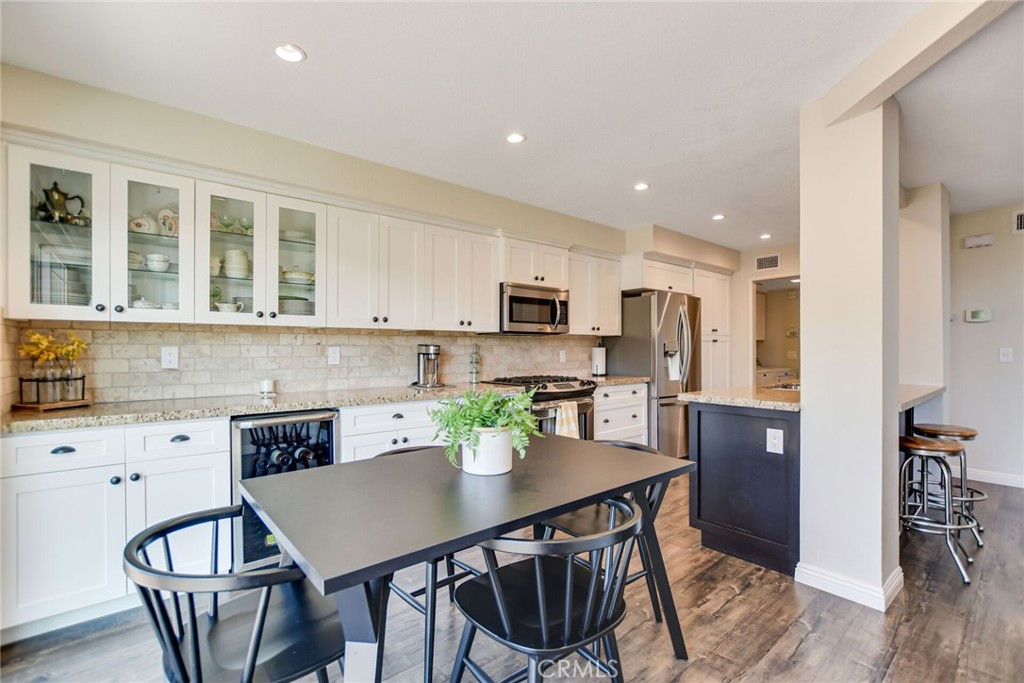1247 Deer Creek