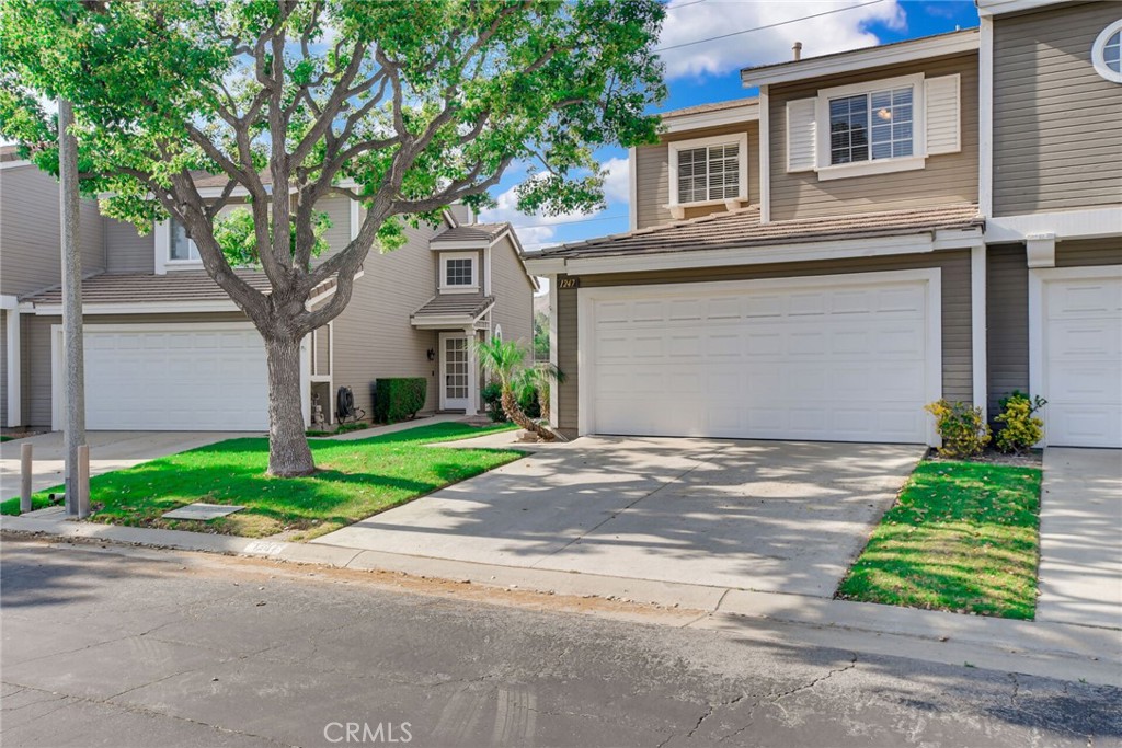 1247 Deer Creek