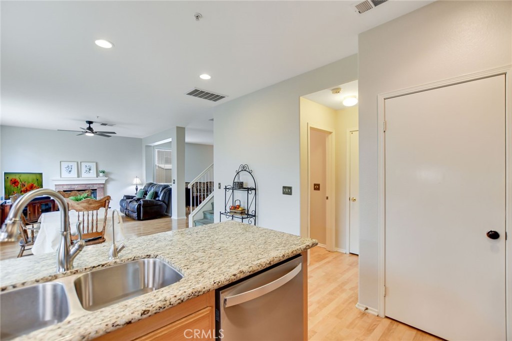 5744 Tamarisk Way