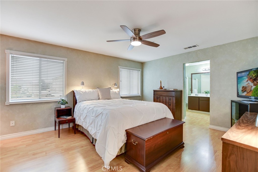 5744 Tamarisk Way