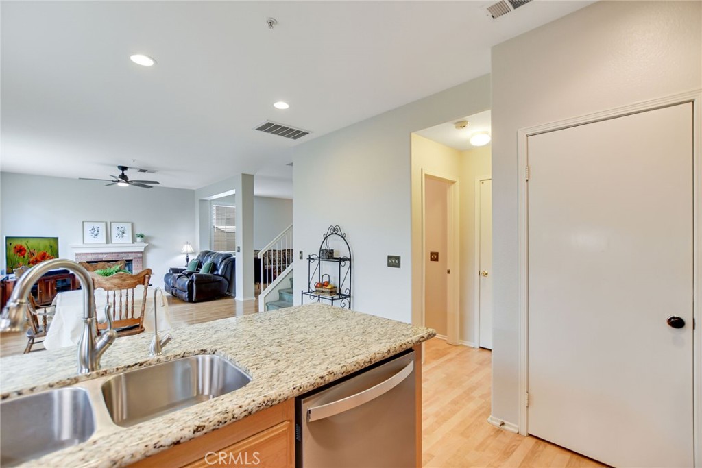 5744 Tamarisk Way