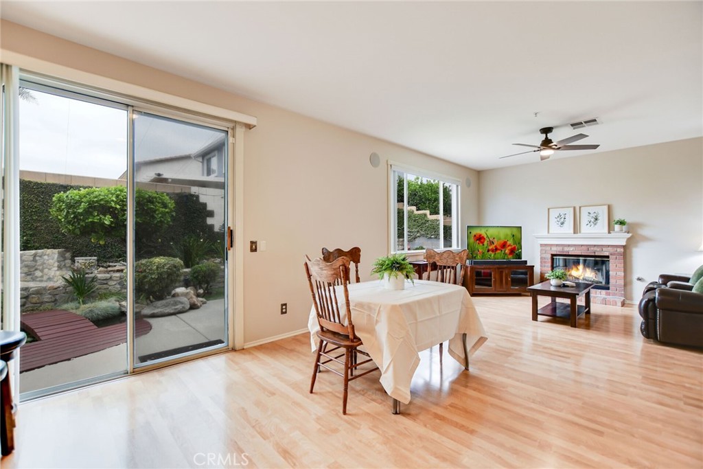 5744 Tamarisk Way