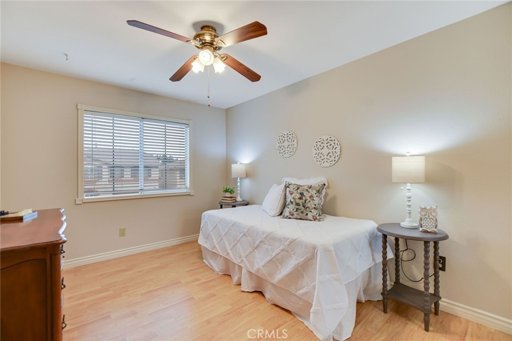 5744 Tamarisk Way
