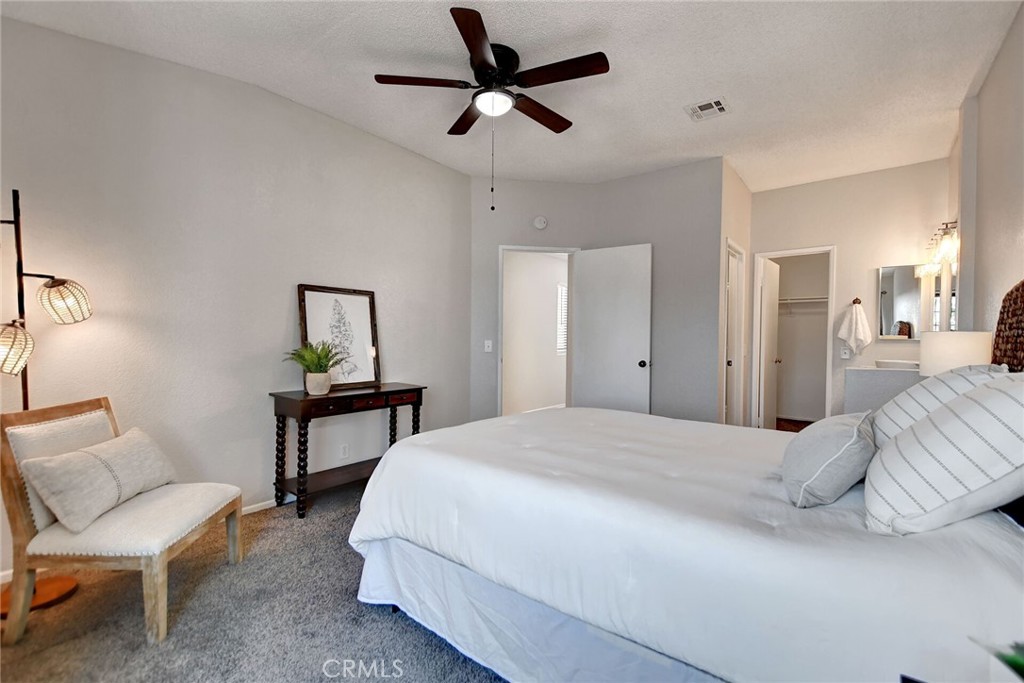 4900 N Grand Avenue 332