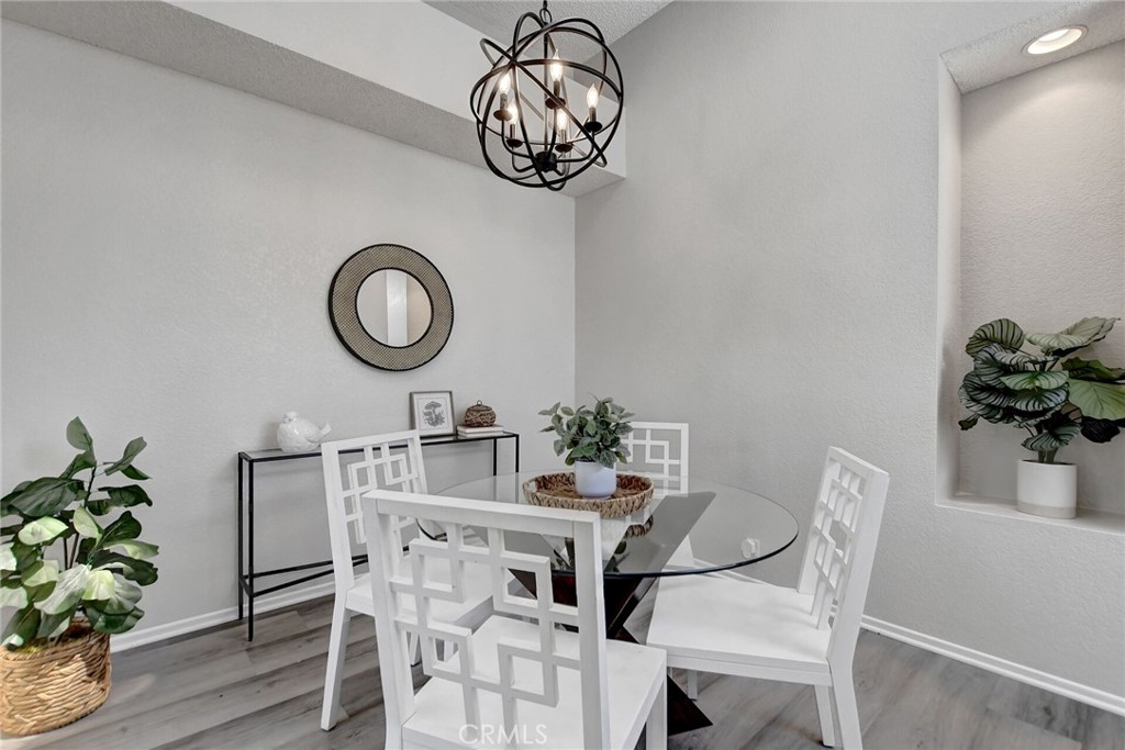 4900 N Grand Avenue 332