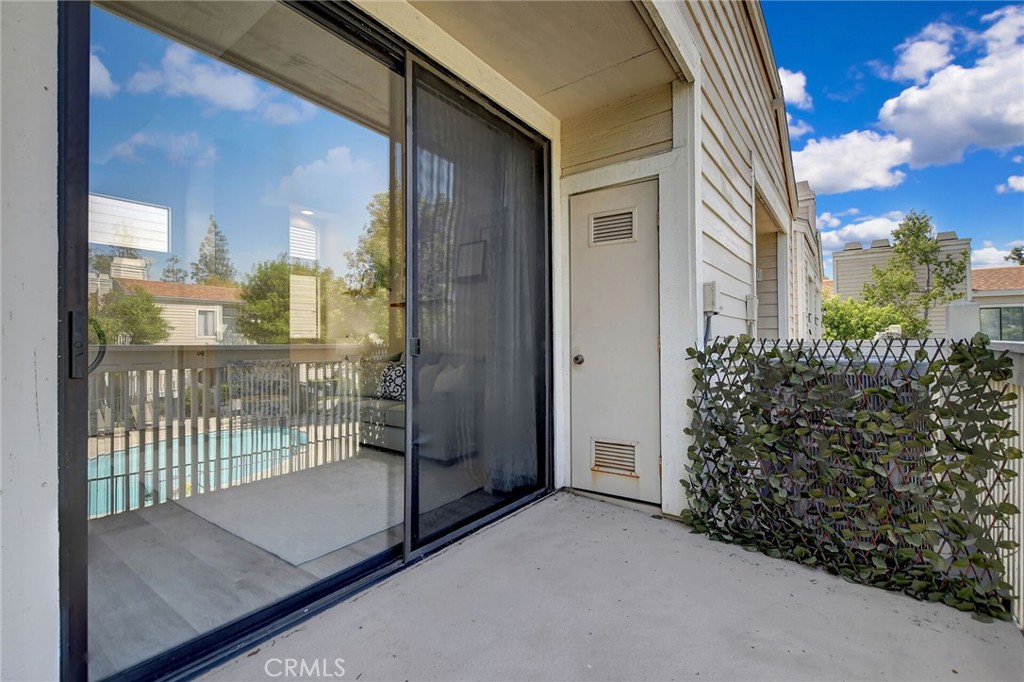 4900 N Grand Avenue 332