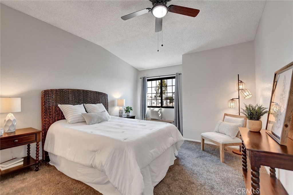 4900 N Grand Avenue 332