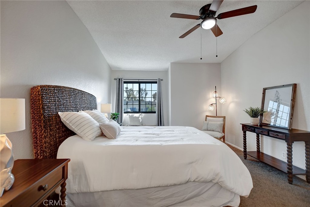 4900 N Grand Avenue 332