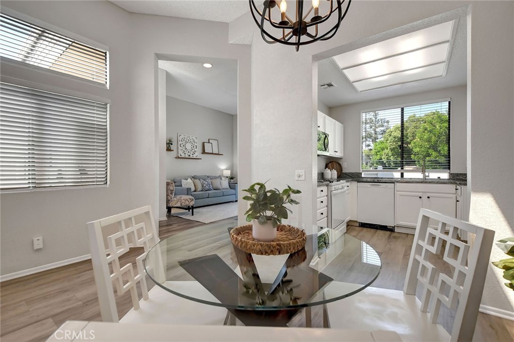 4900 N Grand Avenue 332