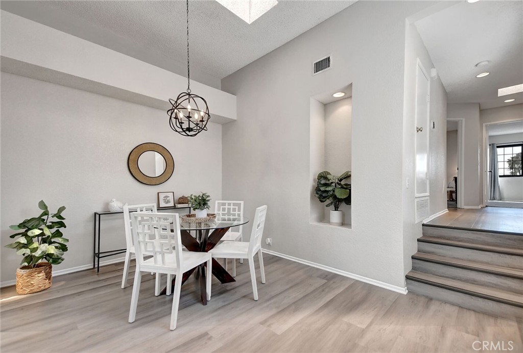 4900 N Grand Avenue 332