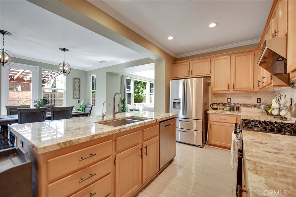 4330 Altivo Lane