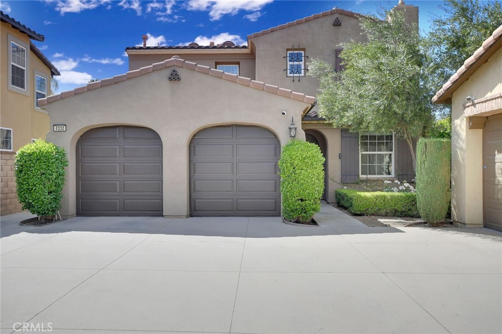 4330 Altivo Lane