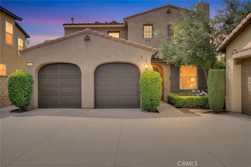 4330 Altivo Lane