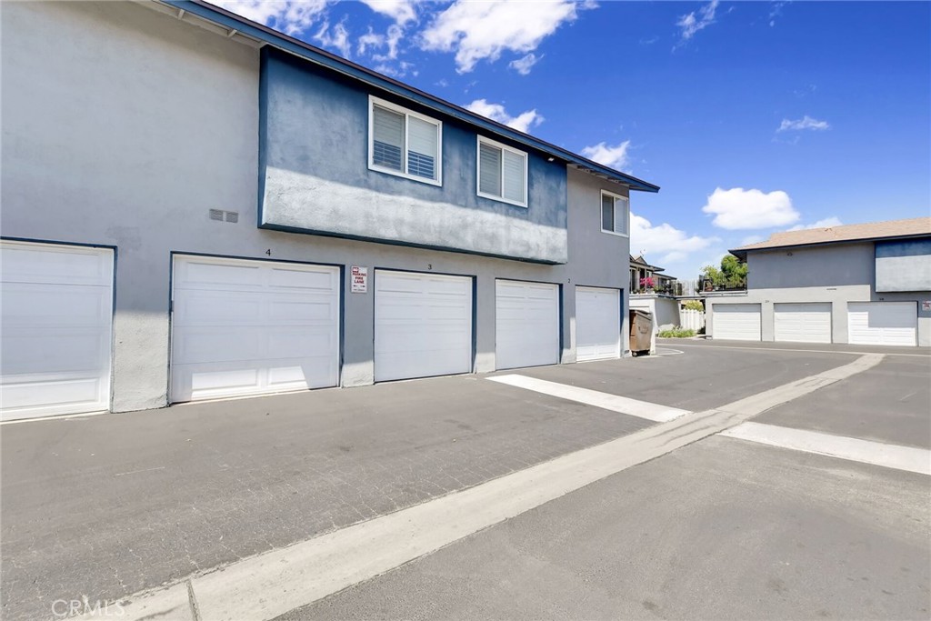 1460 Forest Glen 4