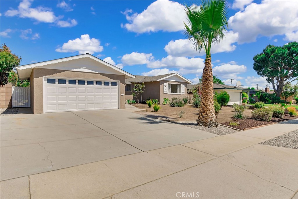 1146 N Soldano Road