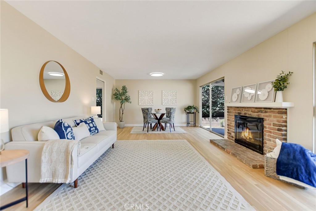 1146 N Soldano Road