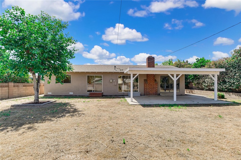 1146 N Soldano Road