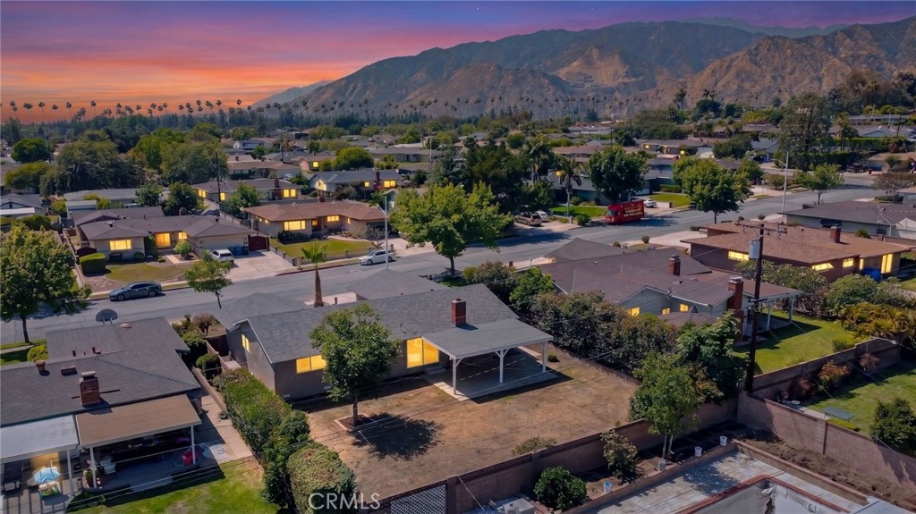 1146 N Soldano Road
