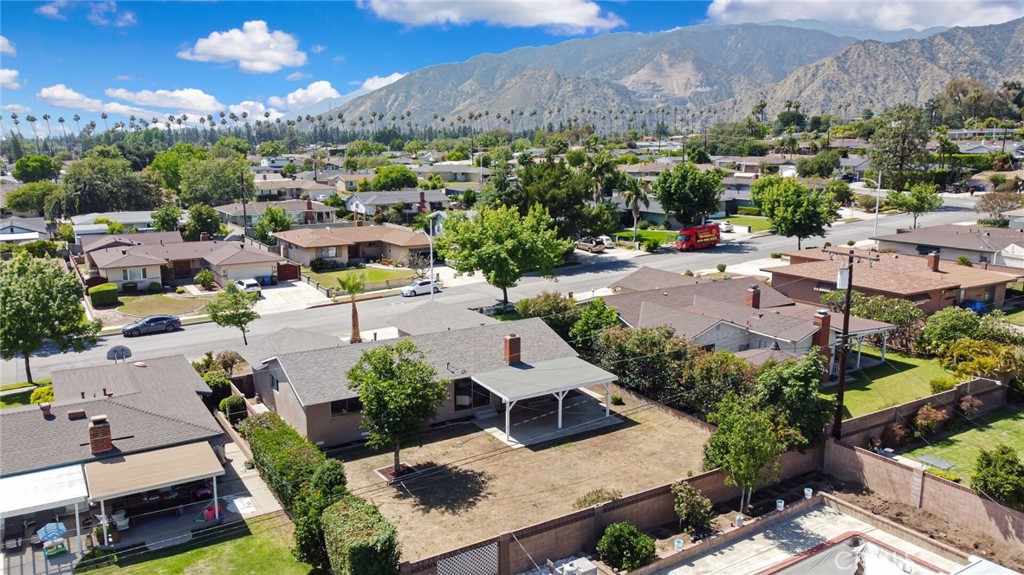 1146 N Soldano Road