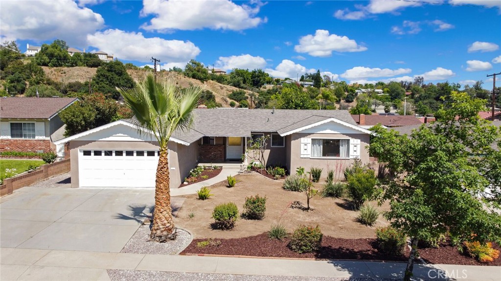 1146 N Soldano Road