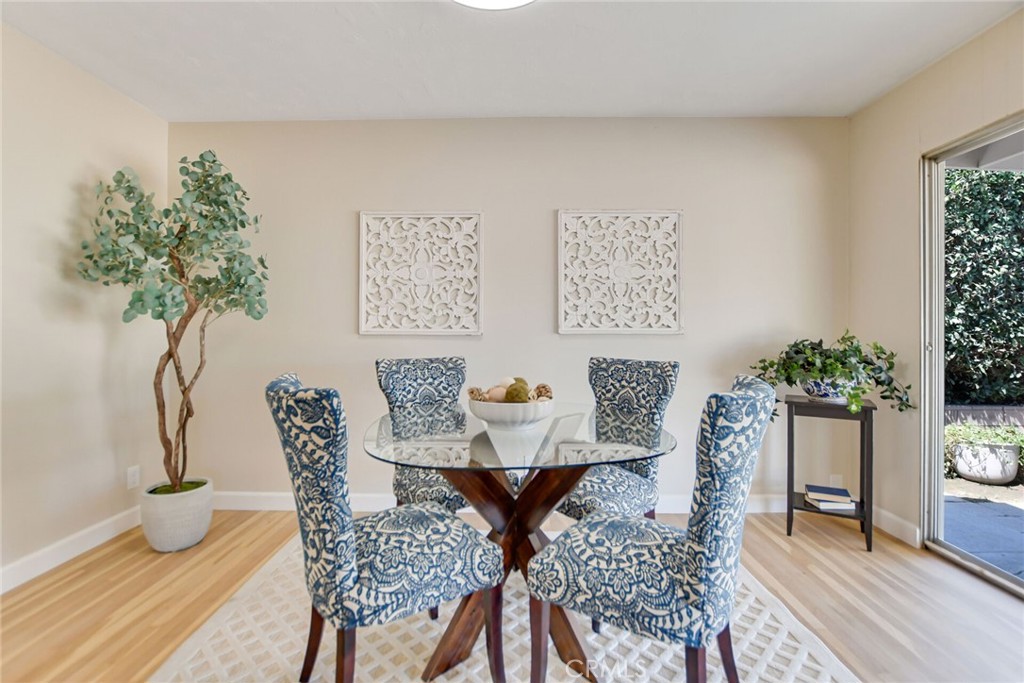 1146 N Soldano Road