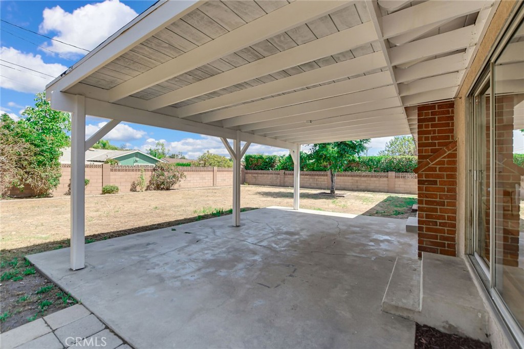 1146 N Soldano Road