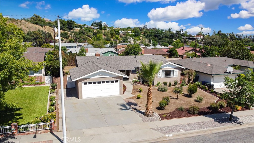 1146 N Soldano Road