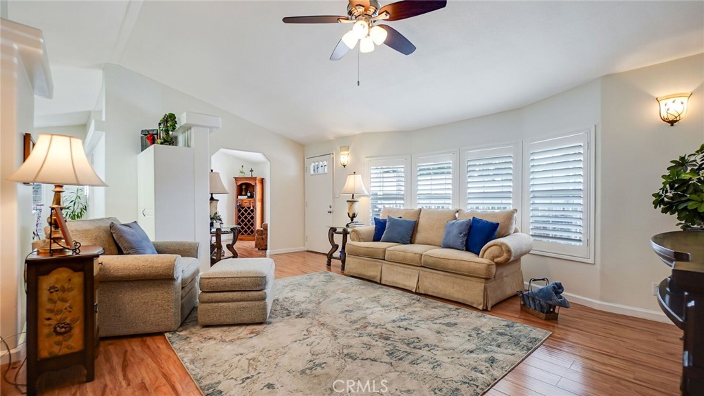 8651 Foothill Boulevard 35