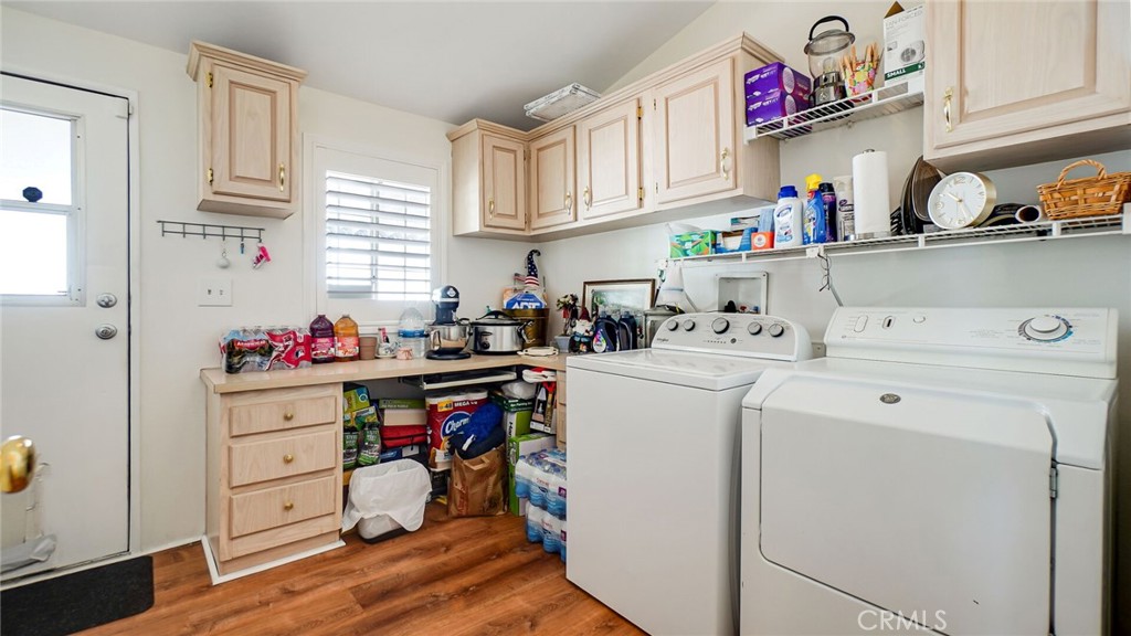 8651 Foothill Boulevard 35