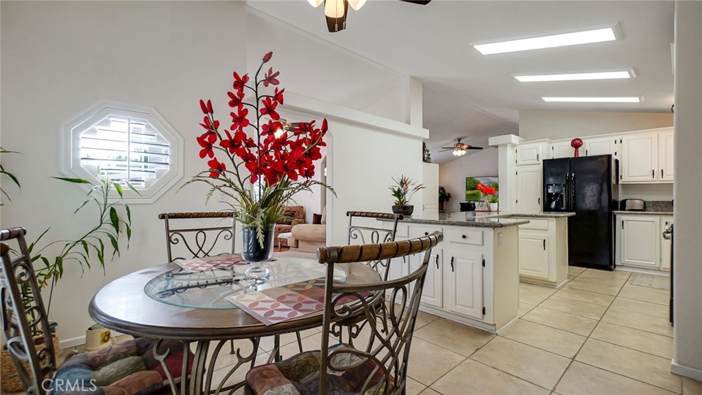 8651 Foothill Boulevard 35