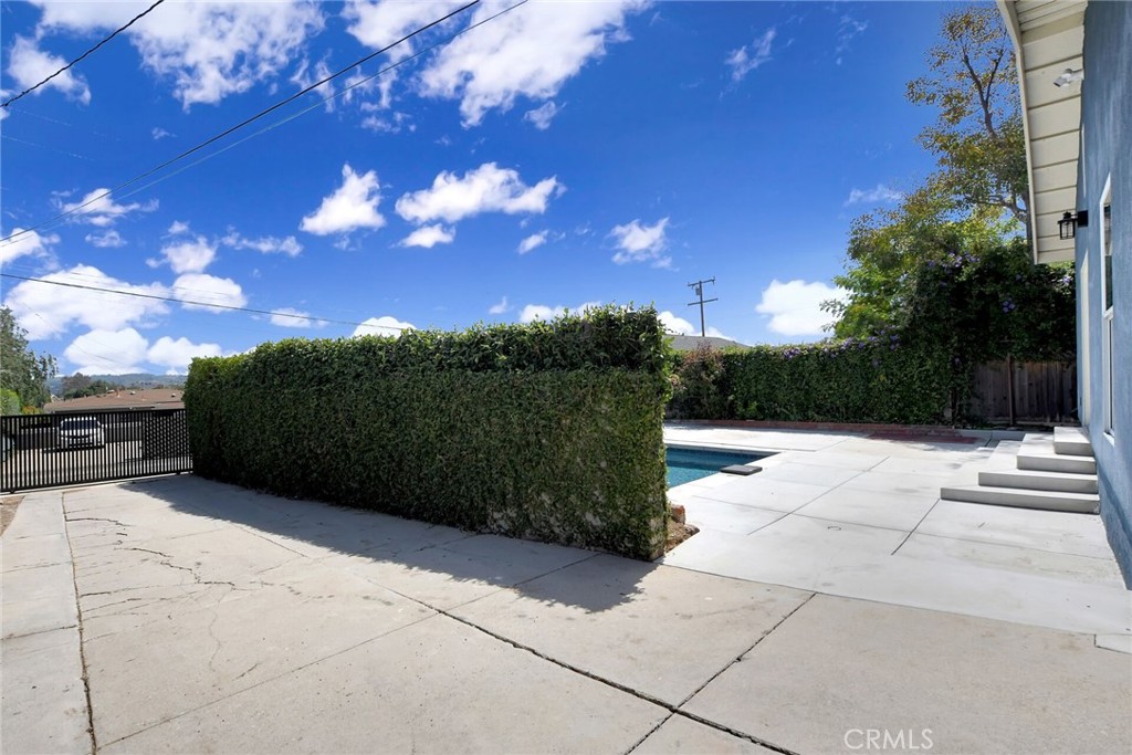 316 W 5th Street