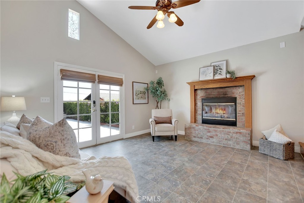 316 W 5th Street