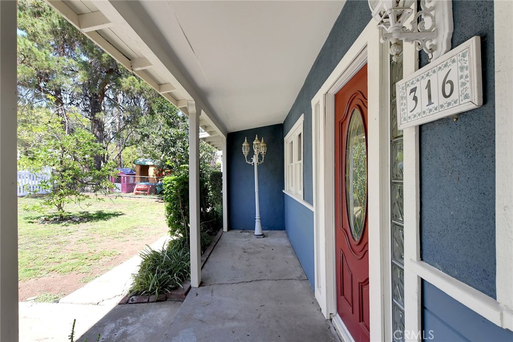 316 W 5th Street