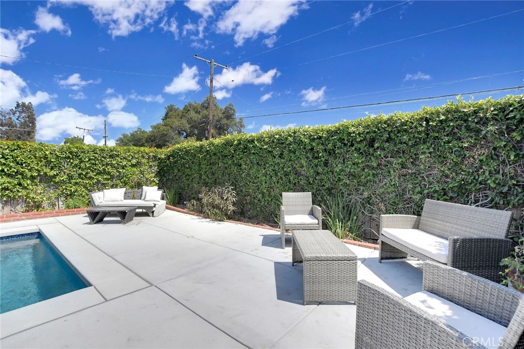 316 W 5th Street