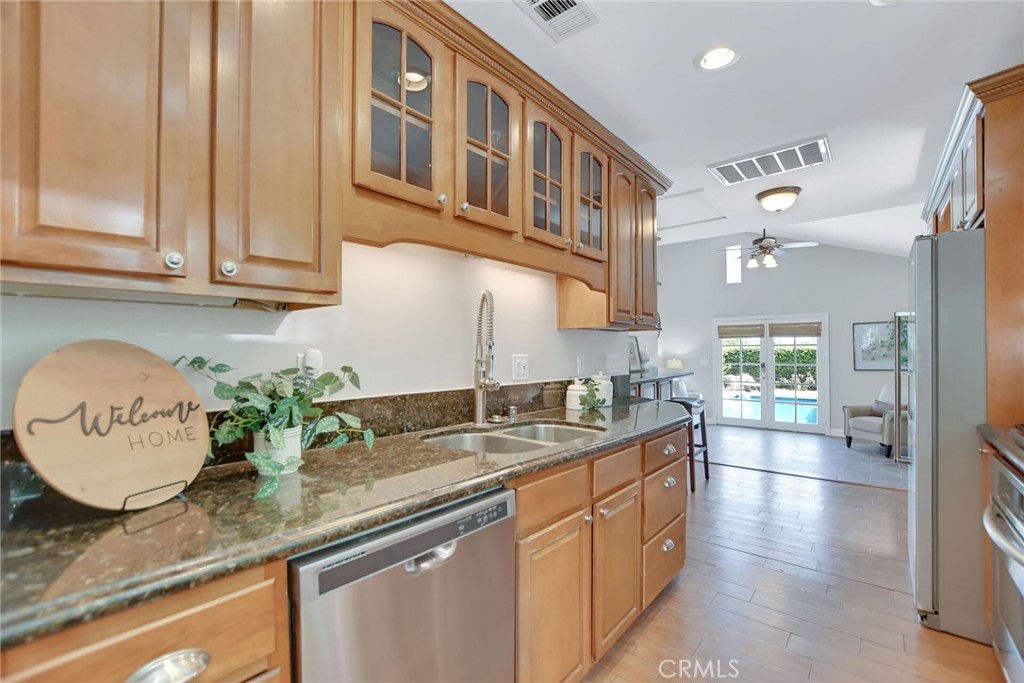 316 W 5th Street