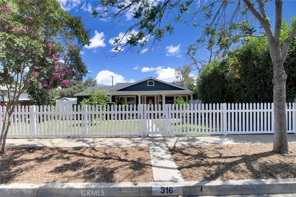 316 W 5th Street