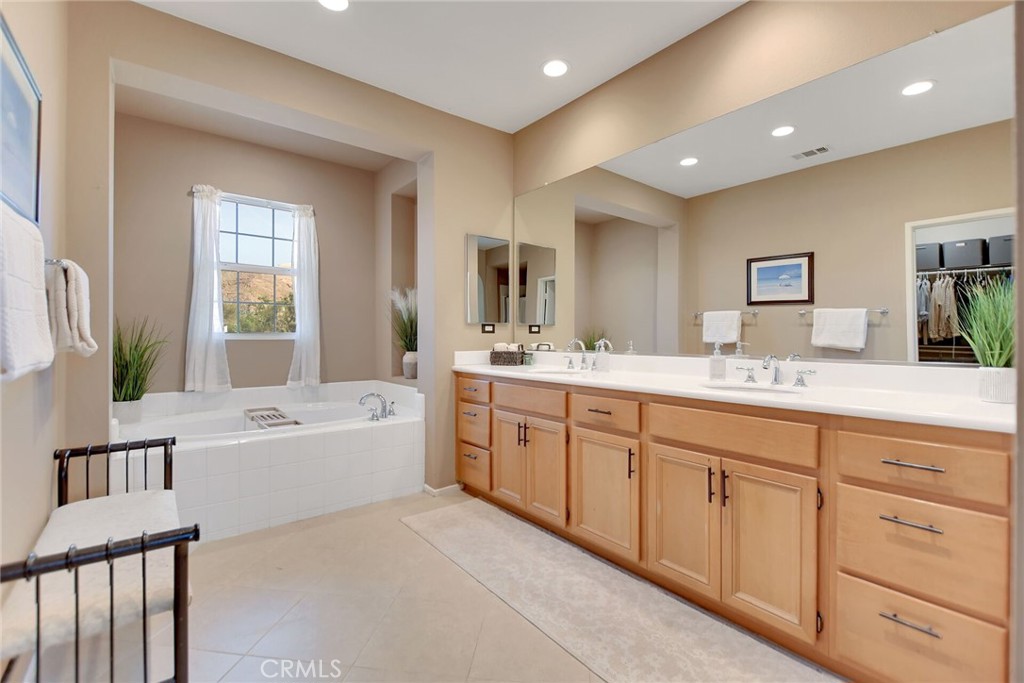 4330 Altivo Lane