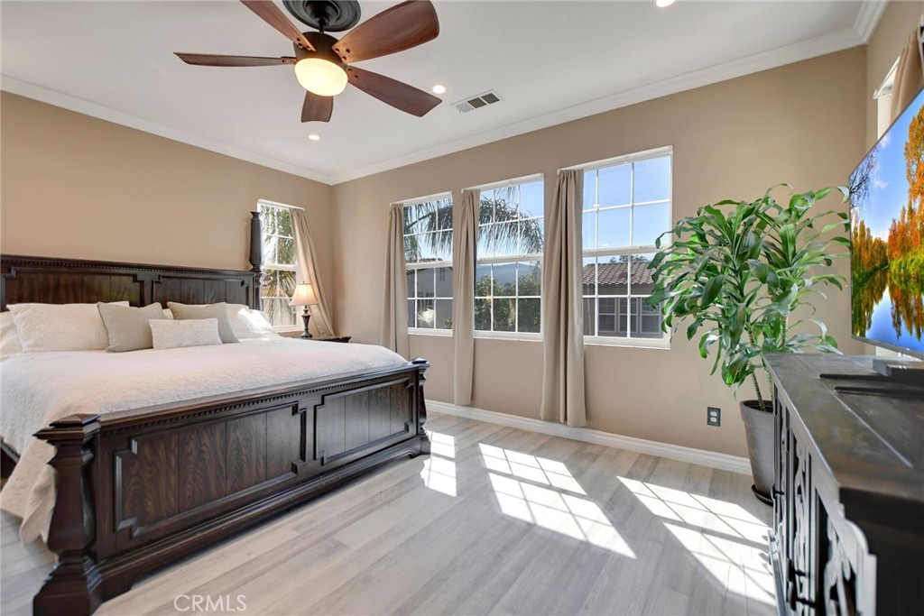 4330 Altivo Lane