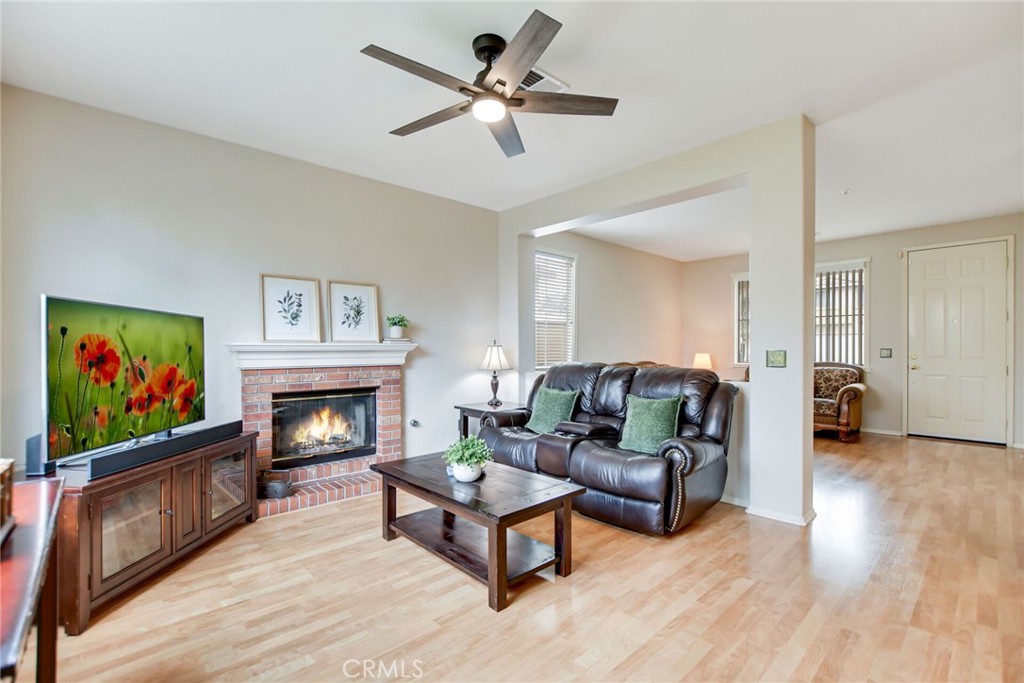 5744 Tamarisk Way