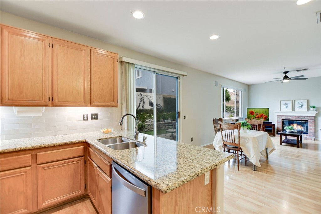 5744 Tamarisk Way